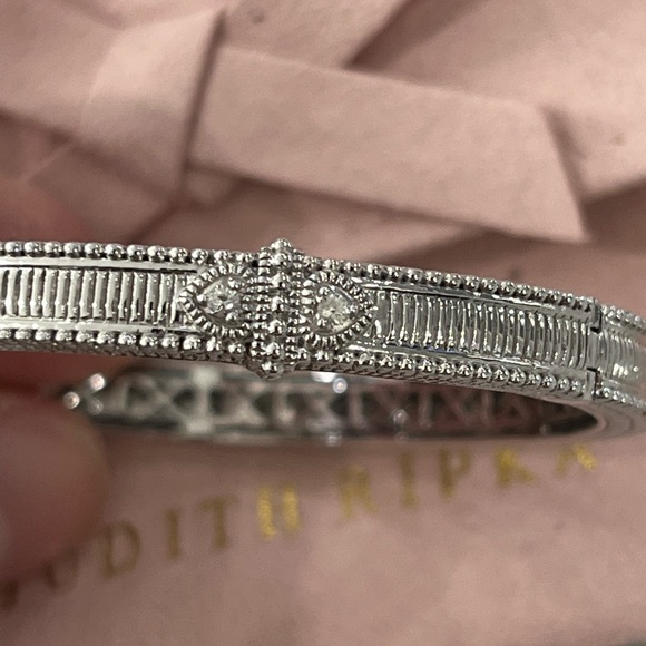 Judith Ripka Diamond Cuff and Diamond Hoops. Set. - Picture 14 of 16